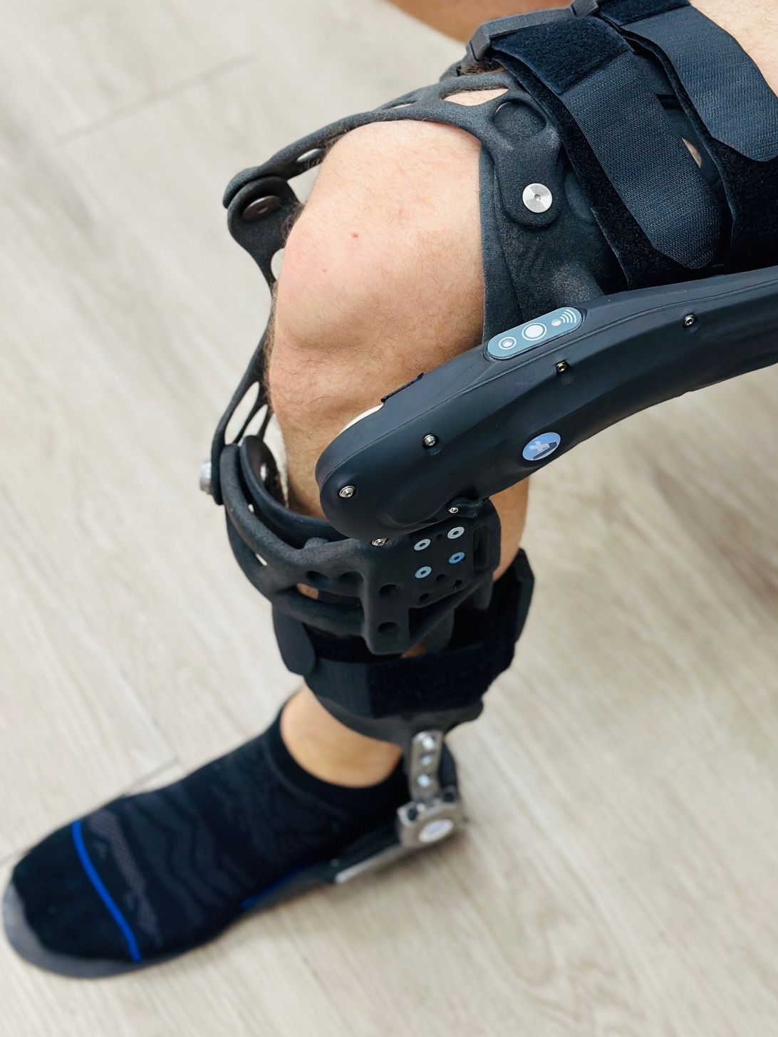 Microprocessor KAFO (MP-KAFO)